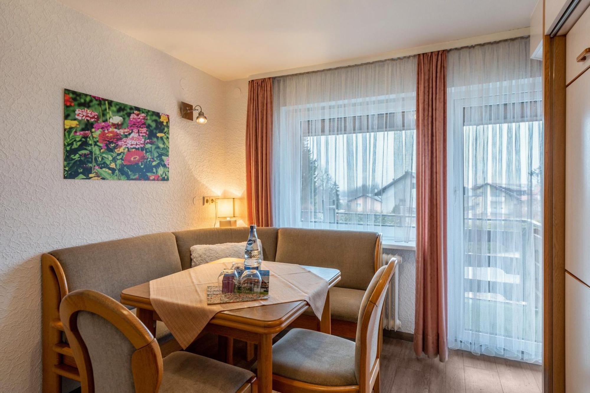 Gaestehaus Kunkelmann Mit Sauna Höchenschwand Esterno foto